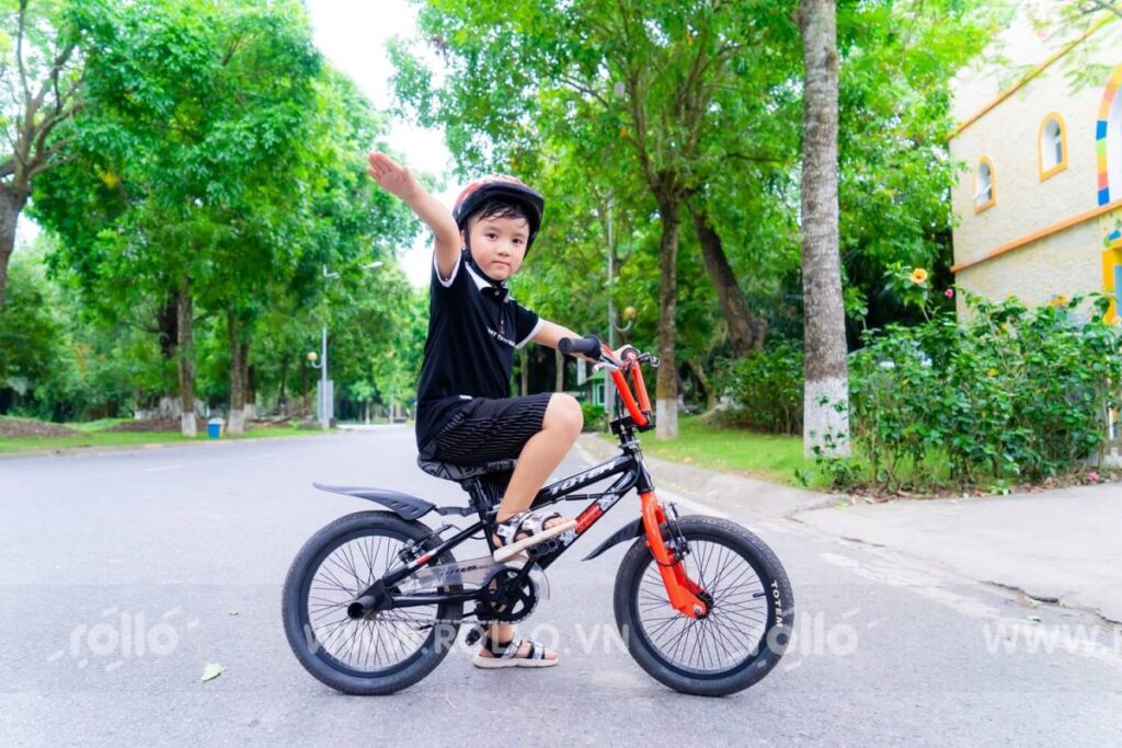 xe đạp trẻ em BMX